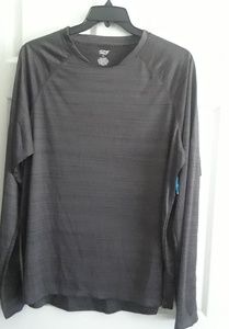 Men's long sleeve athletic shirt